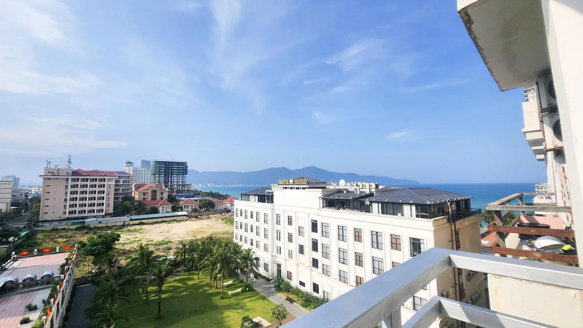 Sea View Apartment My Khe Beach Da Nang