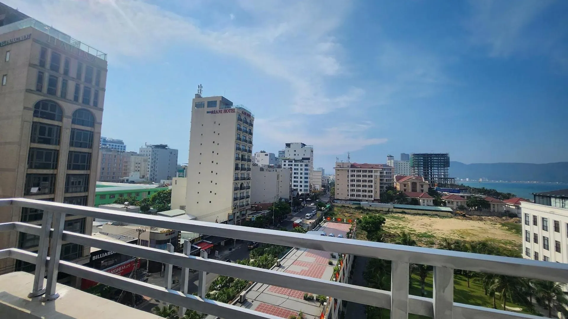 Sea View Apartment My Khe Beach Da Nang 0*,  Vietnam